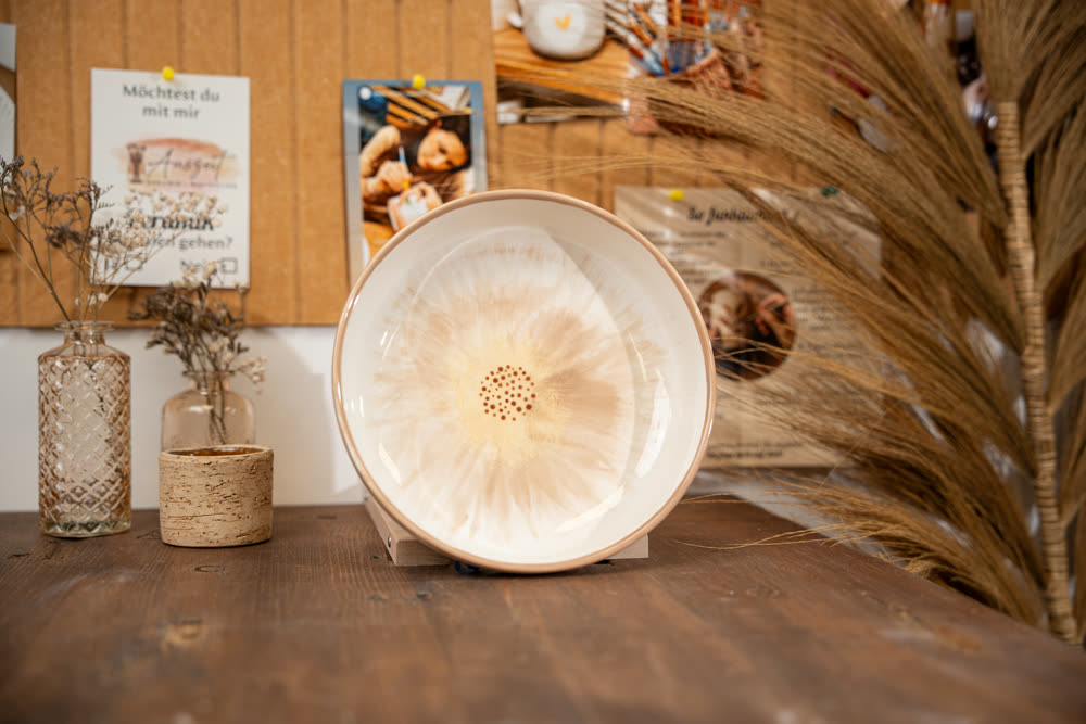 Handbemalte Vase mit Sprenkeln