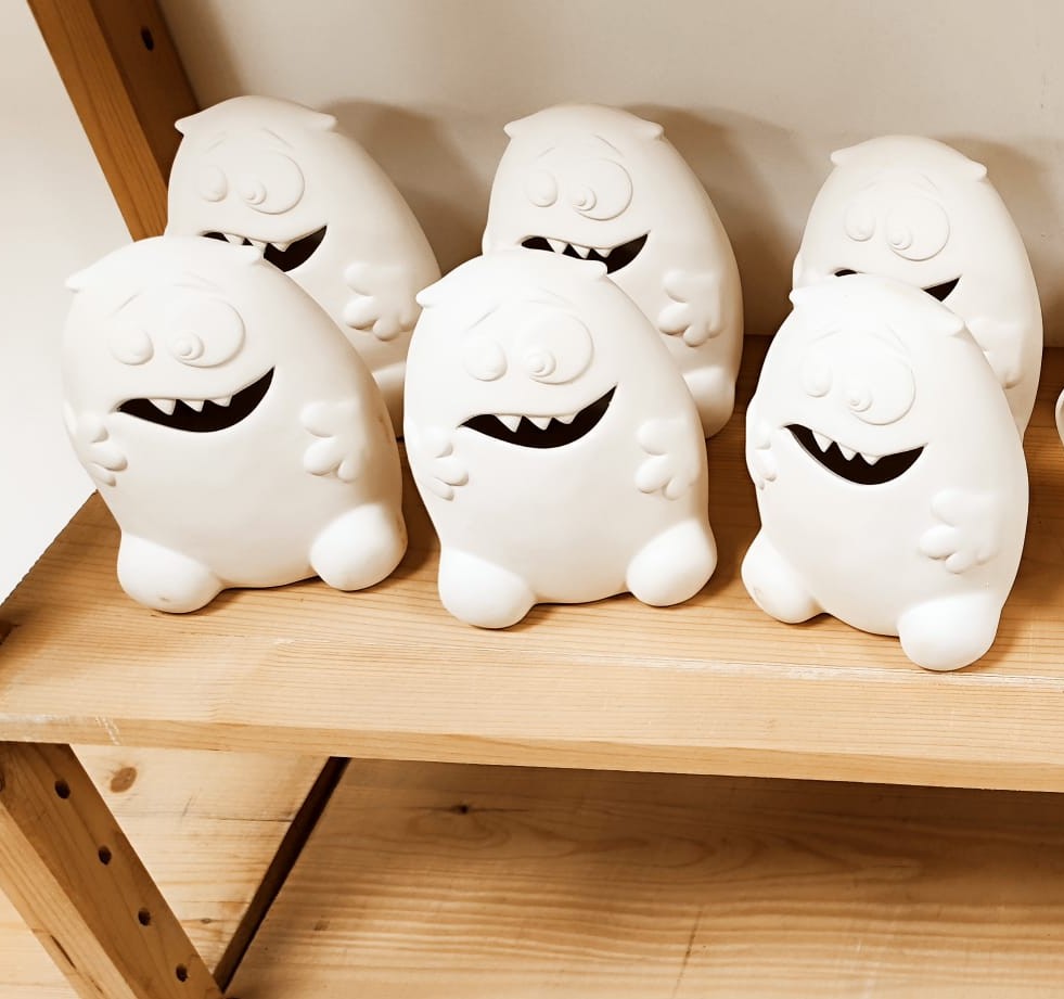 Spardosen & Krüge & Boxen – Keramik bemalen im Atelier Auszeit Gronau